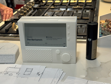 The Radio - kitchen photo